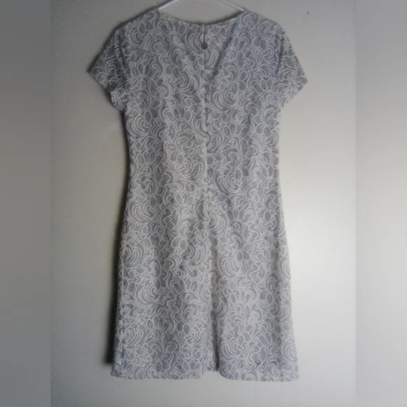 TOMMY HILFIGER  Elegant White Lace Dress SIZE 6 - Picture 5 of 7